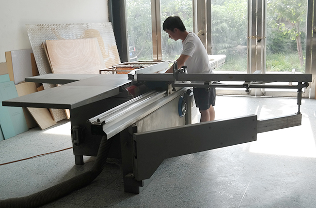 �����и�C